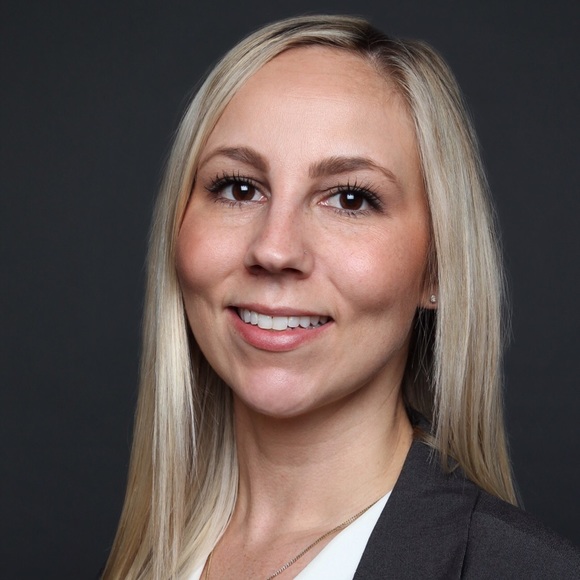 Meet your Posher, Amy - Picture 1 of 1